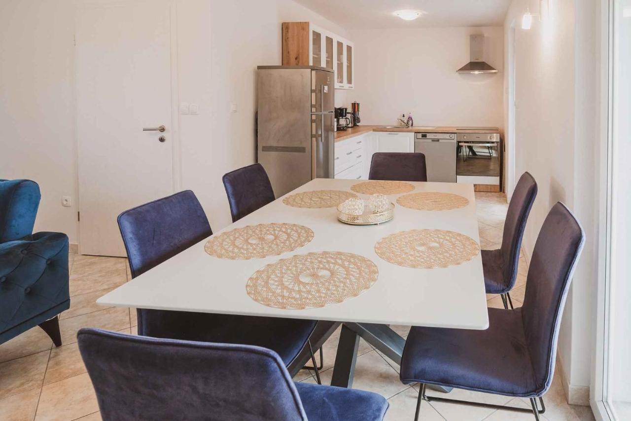 Holiday Home In Klimno - Insel Krk 42238 Екстер'єр фото